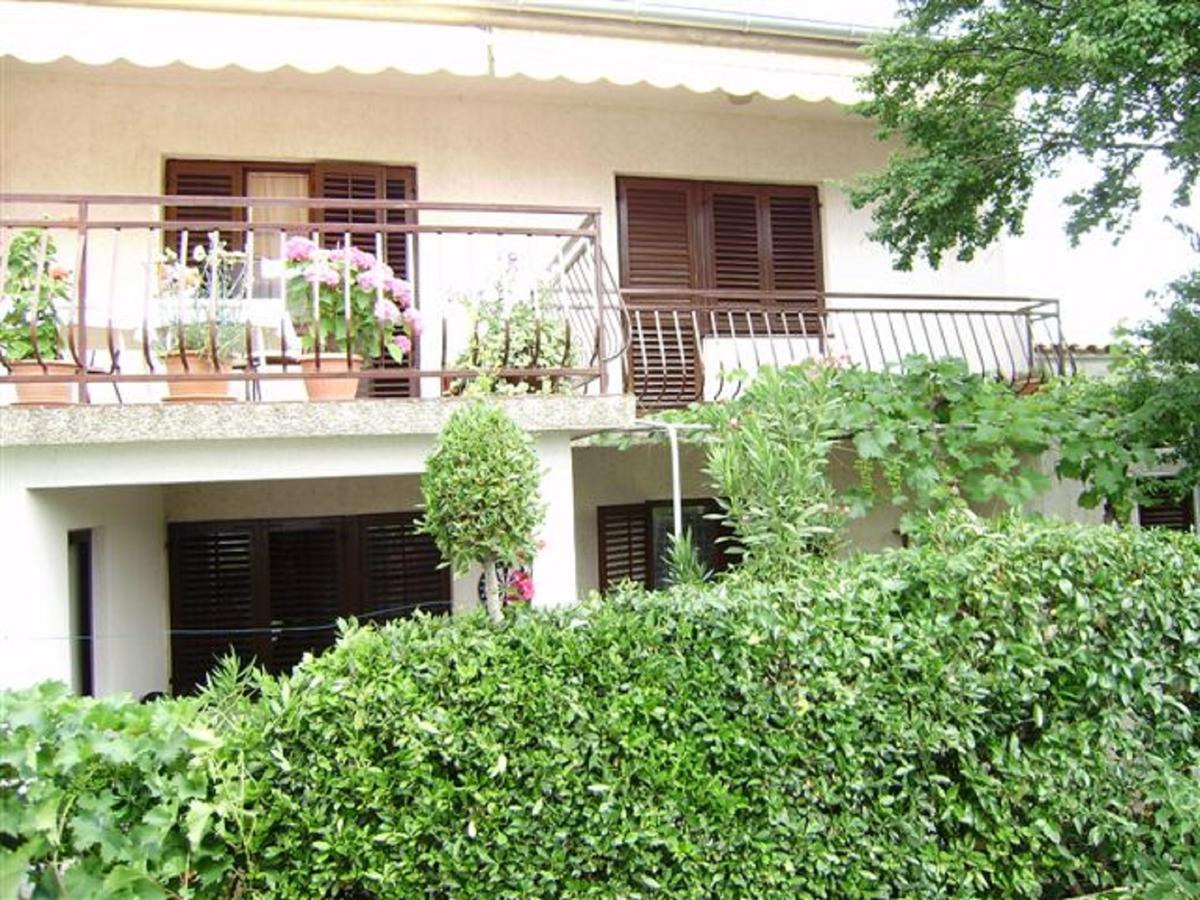 Отель House Krk Крк Экстерьер фото
